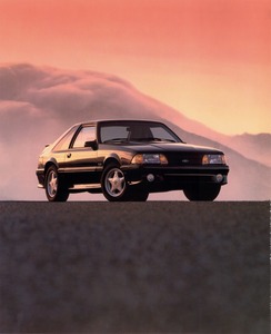 1993 Ford Mustang-04.jpg